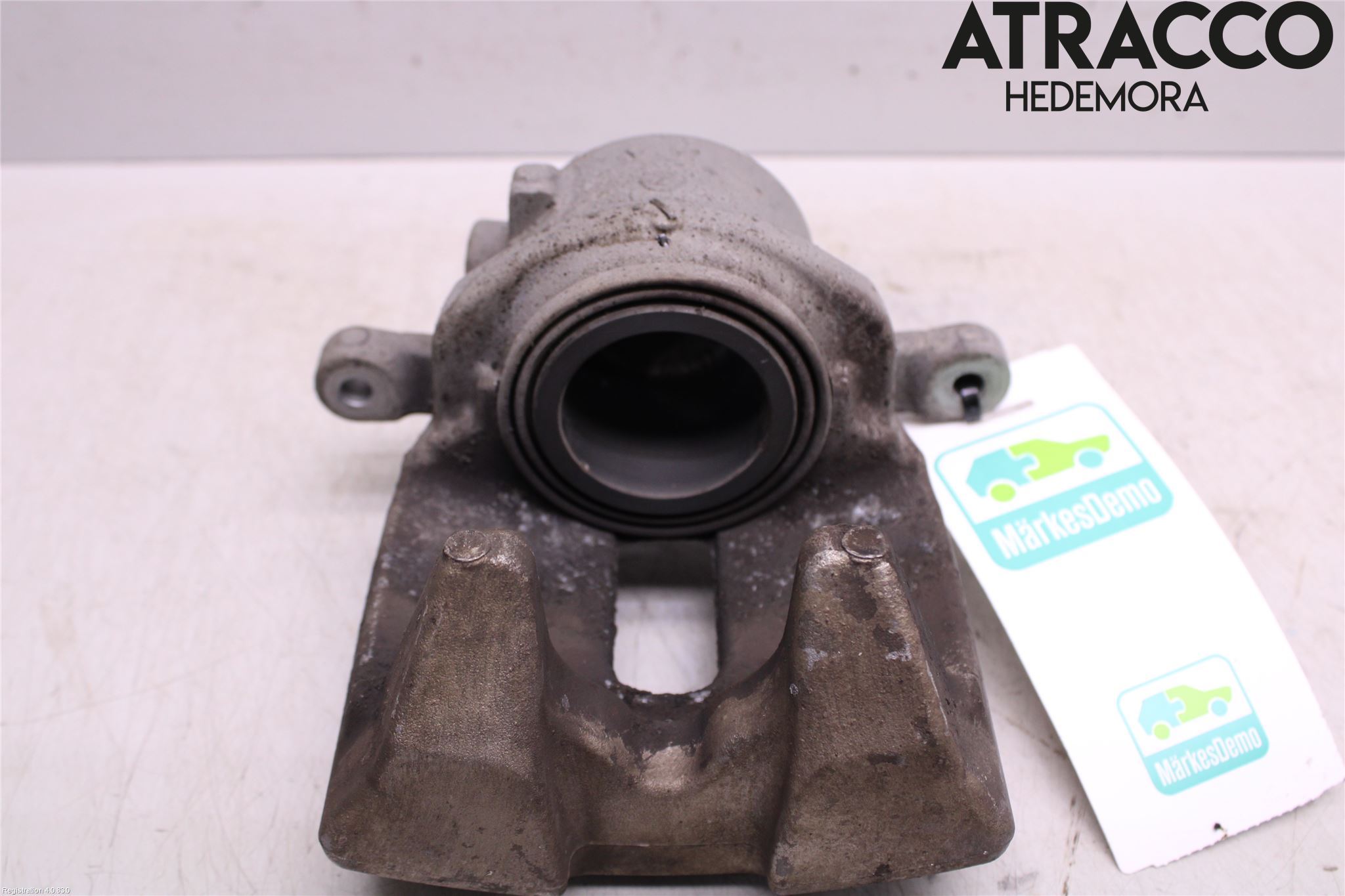 BMW 5 G30/G31/F90 17-23 Bremsecaliper Foran Høyre
