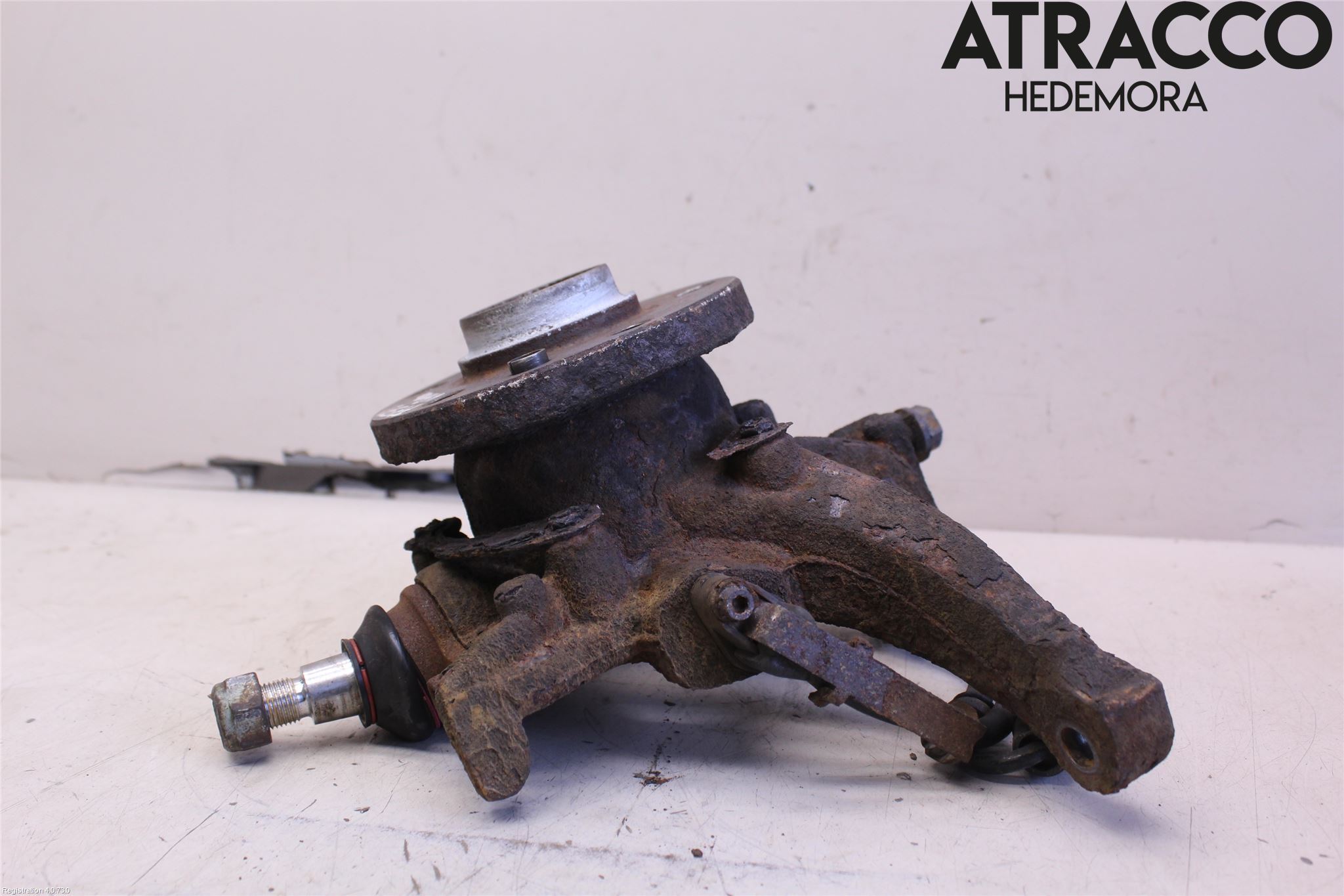Volkswagen VW TRANSP/CARAVELLE (T4) 91-03 Spindel Vf