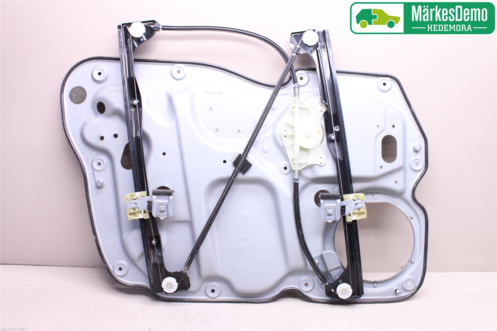 Volkswagen VW CADDY      04-10 Vindusheis El Komp