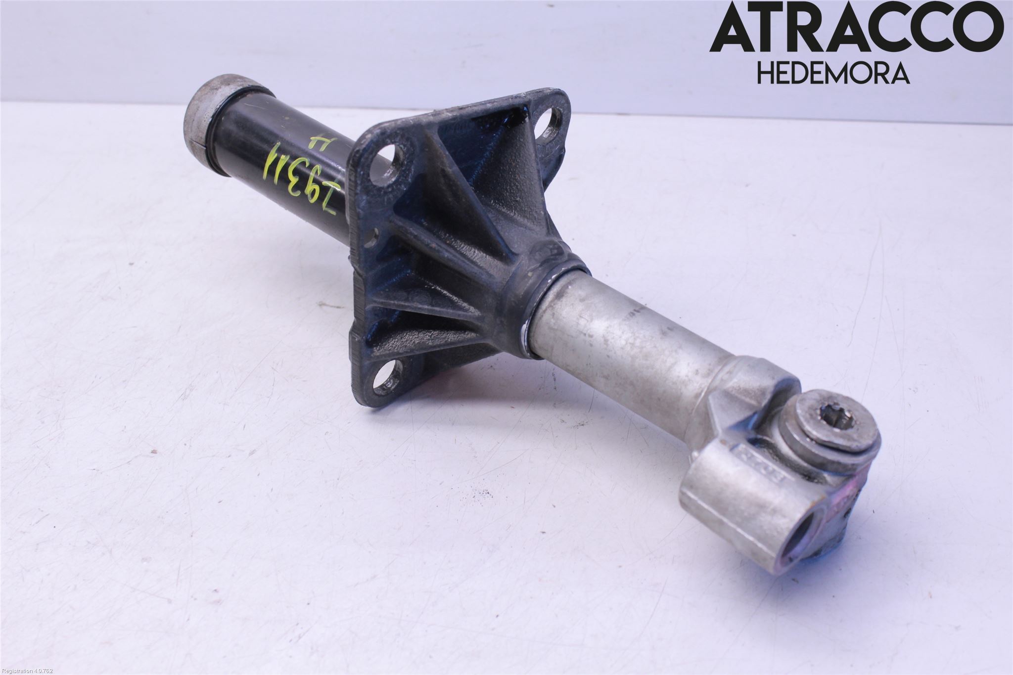 Audi A4/S4 01-05 Støtfanger Foran Feste