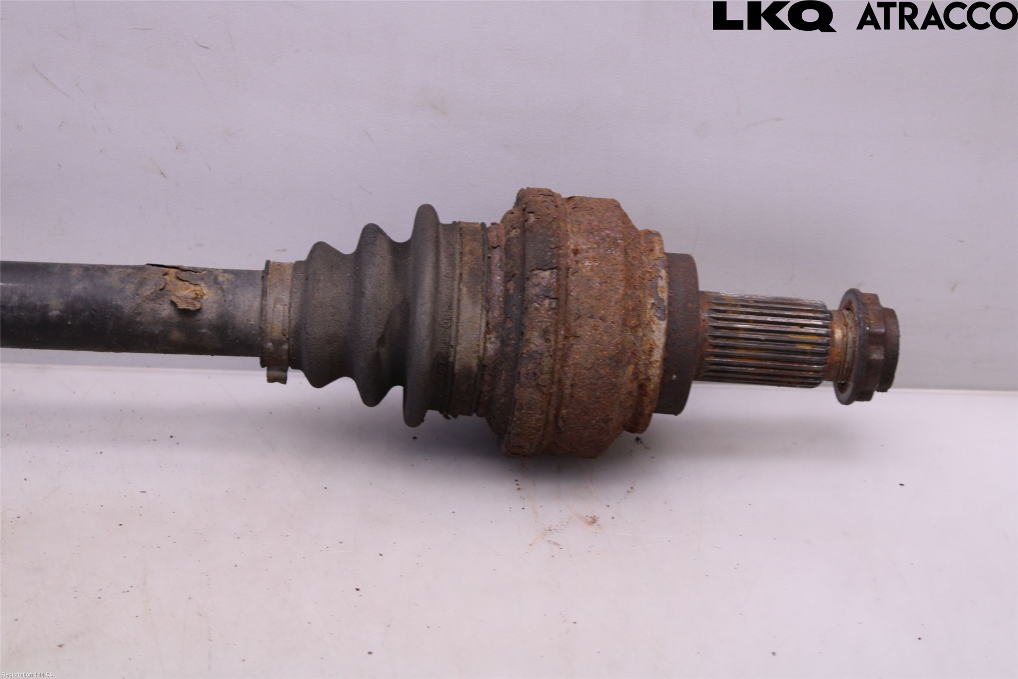 BMW 7 E65/66    00-08 Drivaksel Bak Kompl Venstre