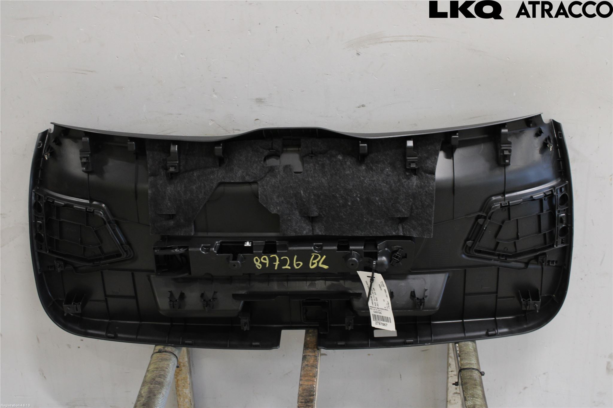 Audi Q3 F3 19- Innr Bakluketrekk