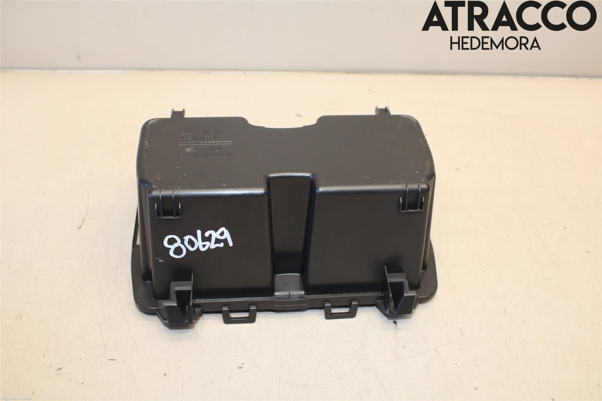 Opel INSIGNIA 17- Innr Koppholder