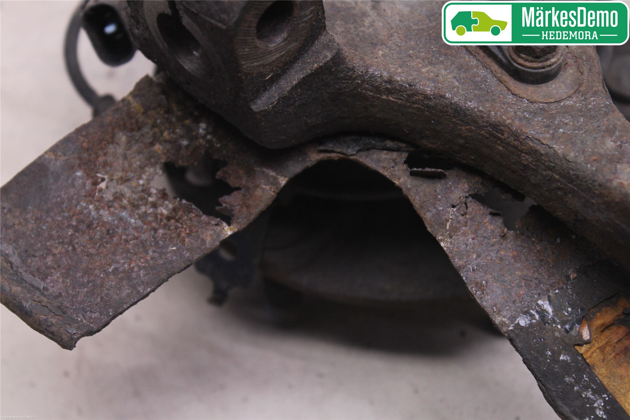 Hyundai H-1/STAREX 08-21 Spindel Vf