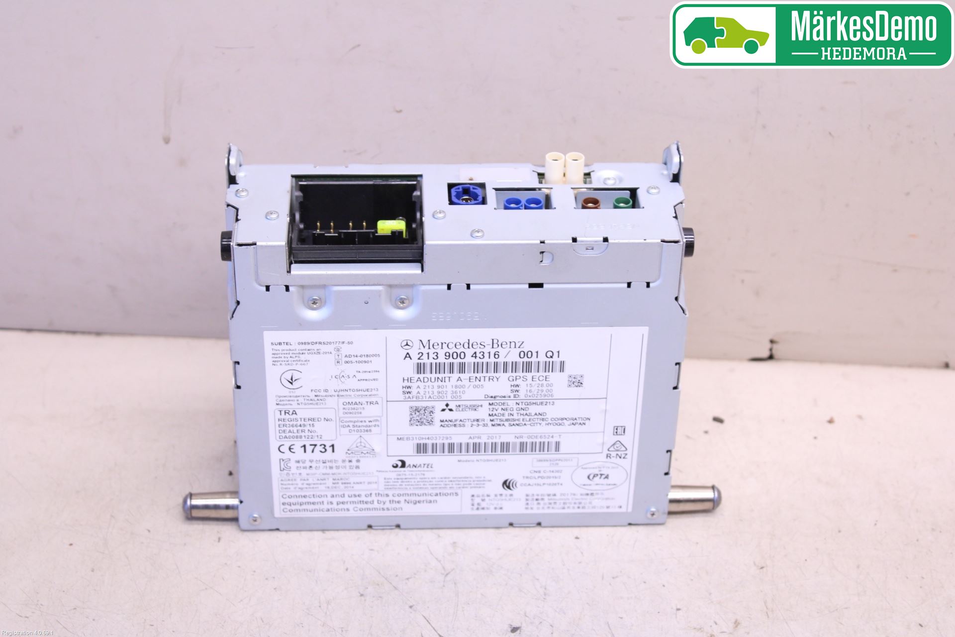 Mercedes-Benz MB E-KLASS (W213) 16-23 Stereo Radio Med Cd