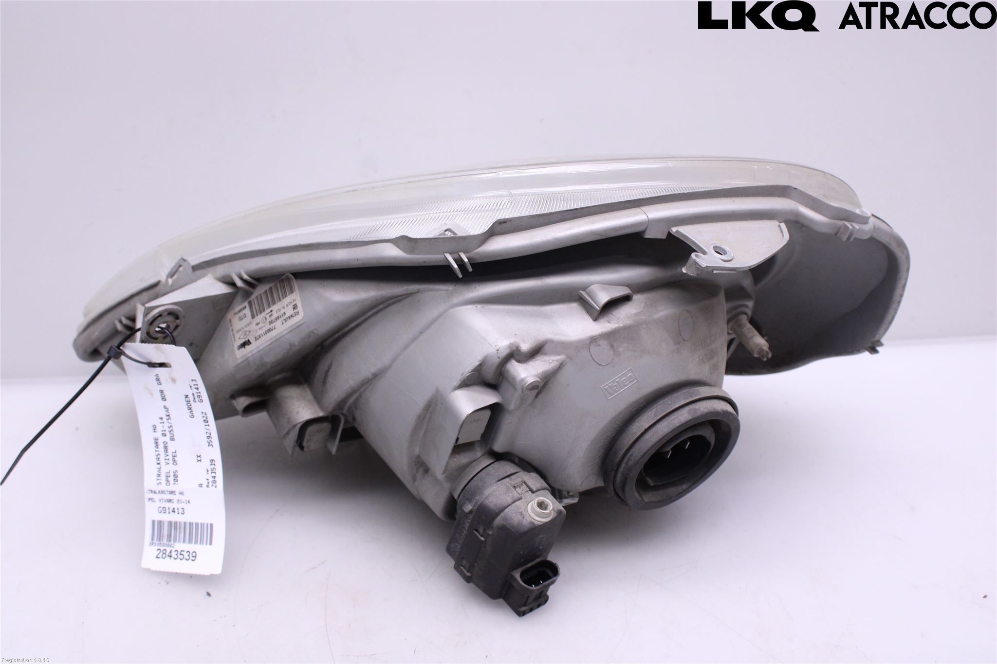 Opel VIVARO 01-14 Frontlykt Høyre
