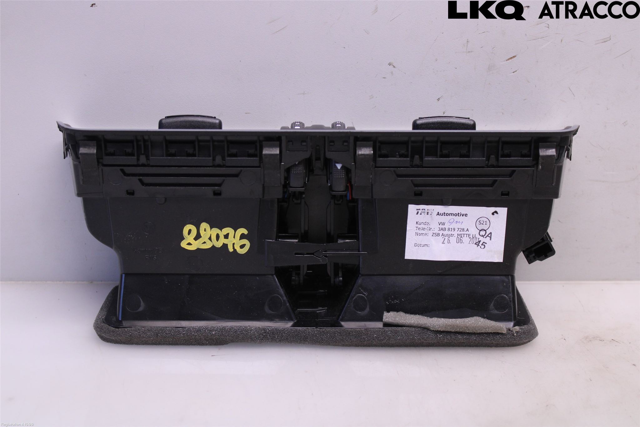 Volkswagen VW PASSAT 11-14 Dashbord Kanal - Dyse