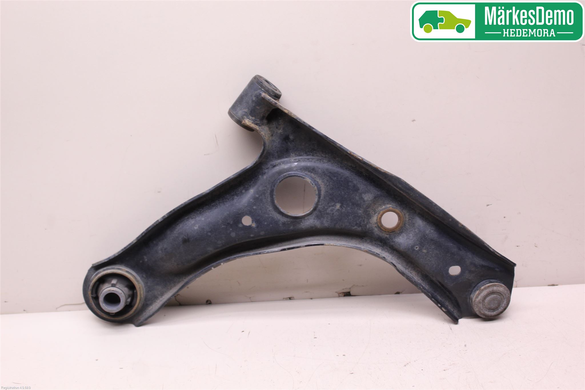 Toyota AYGO 15-21 Bærearm Foran Venstre Nedre