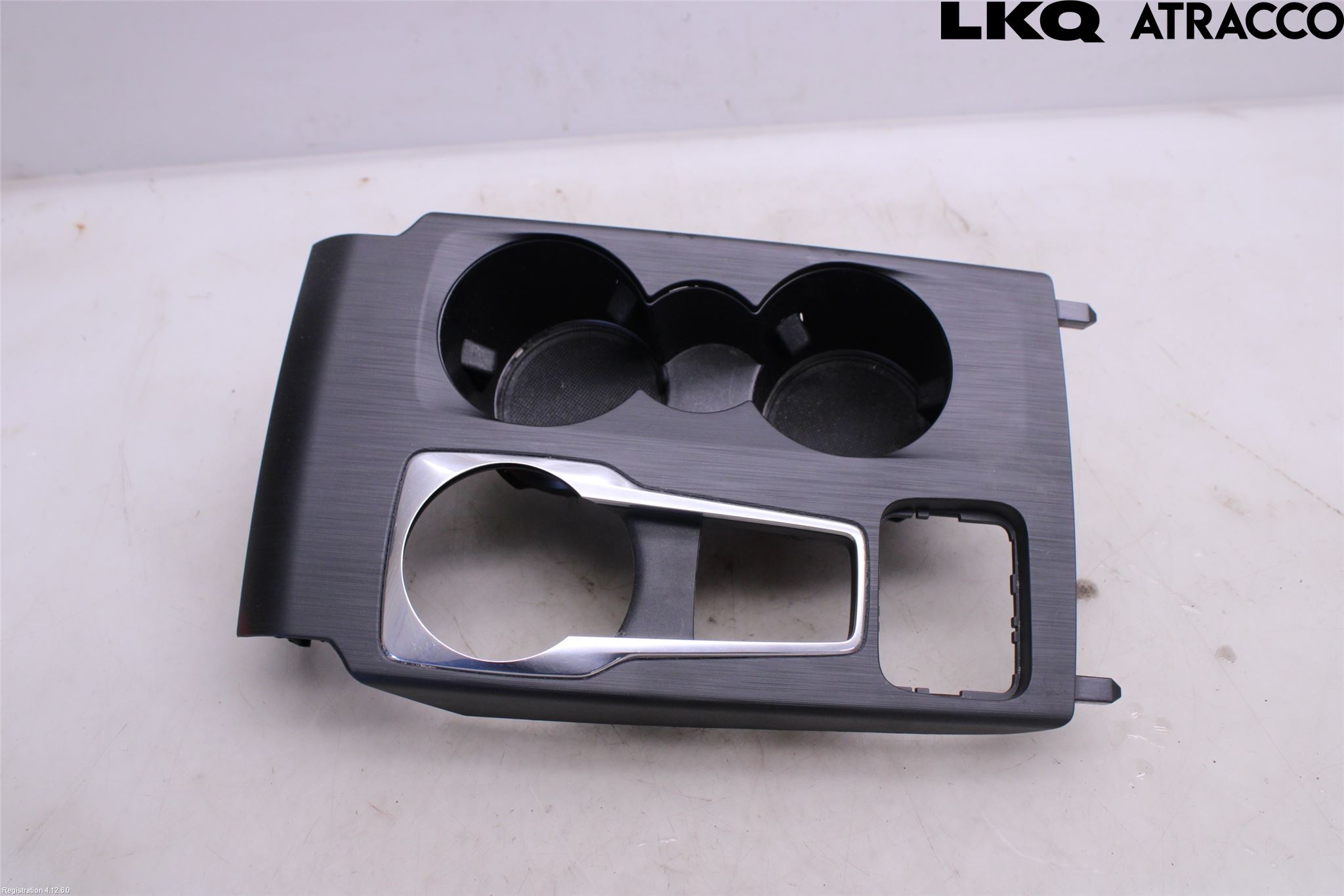 Ford FOCUS 19- Innr Koppholder
