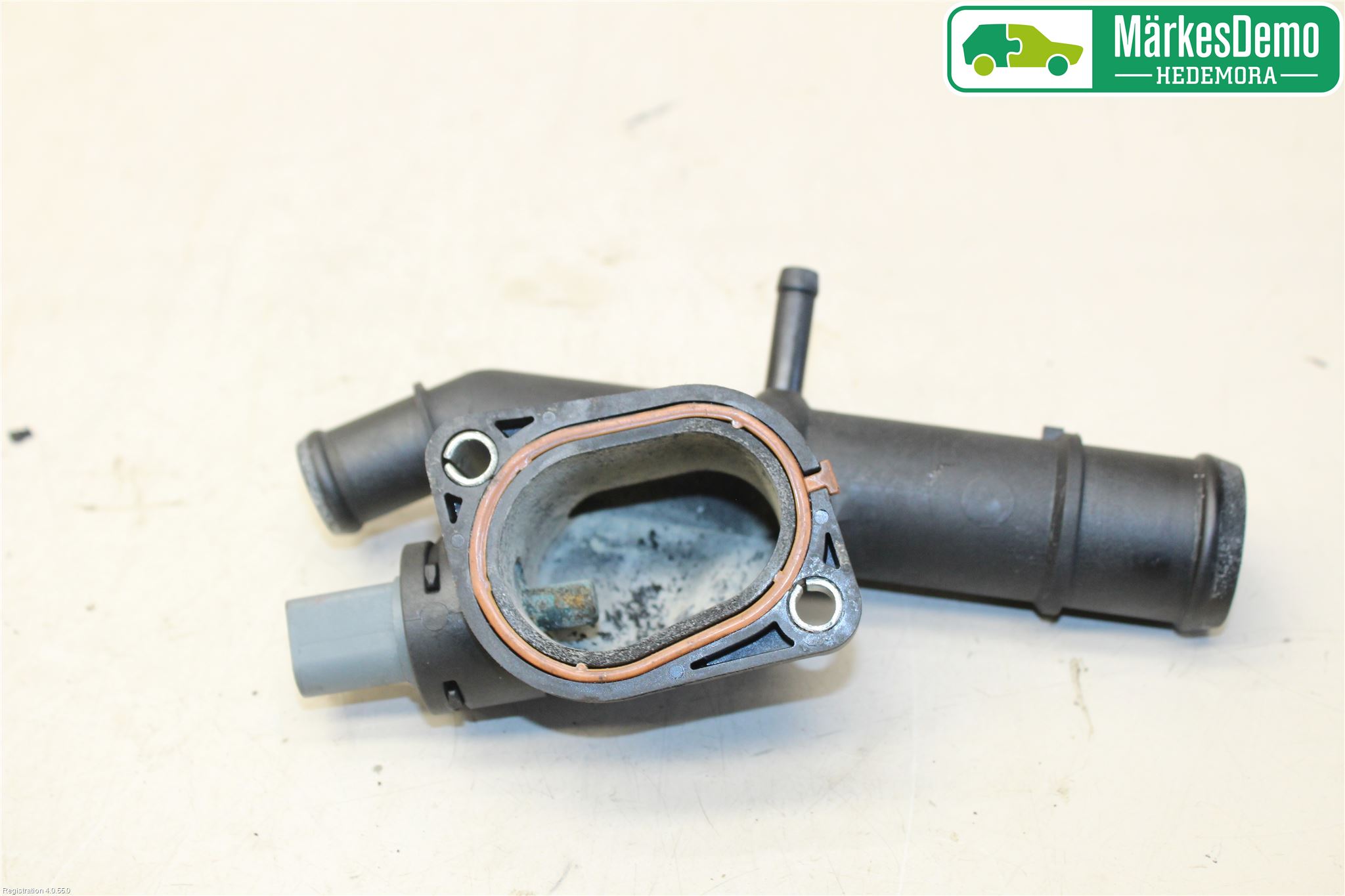 Volkswagen VW GOLF VI 09-13 Termostathus - Lokk