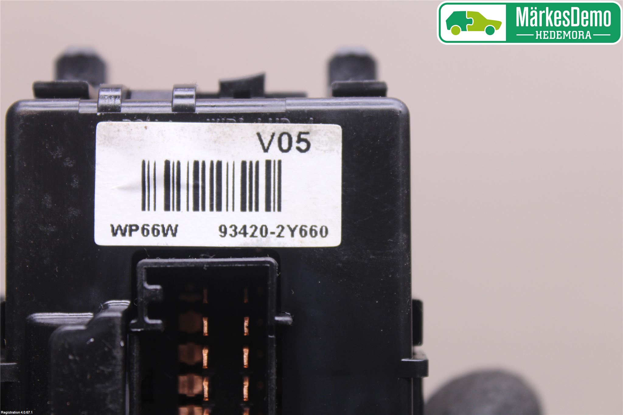 Hyundai i40 08-15 Bryter Ratt Visker - Spyler