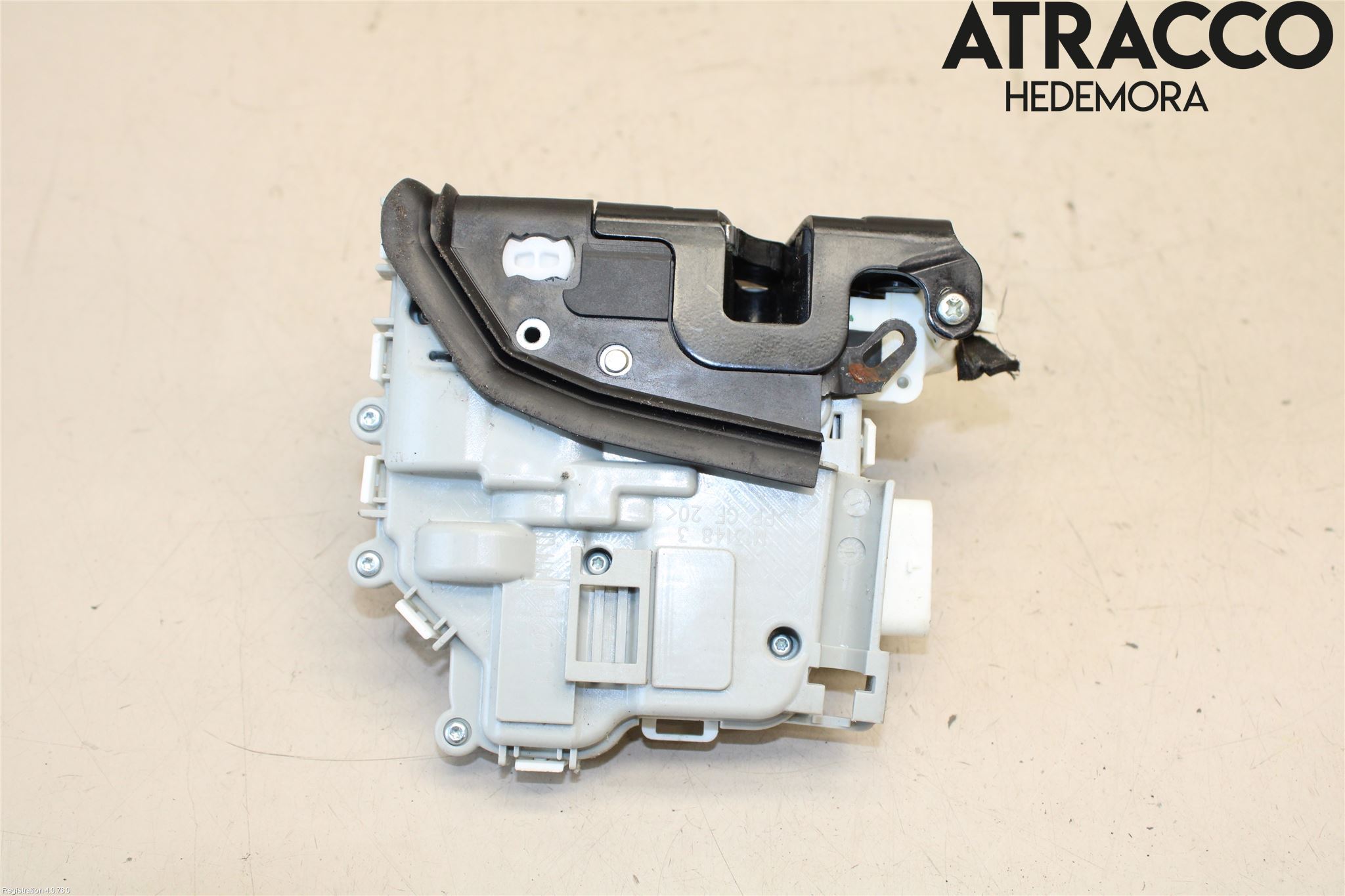 Audi A4/S4 B9 16-19 Dørlås - Låsekasse