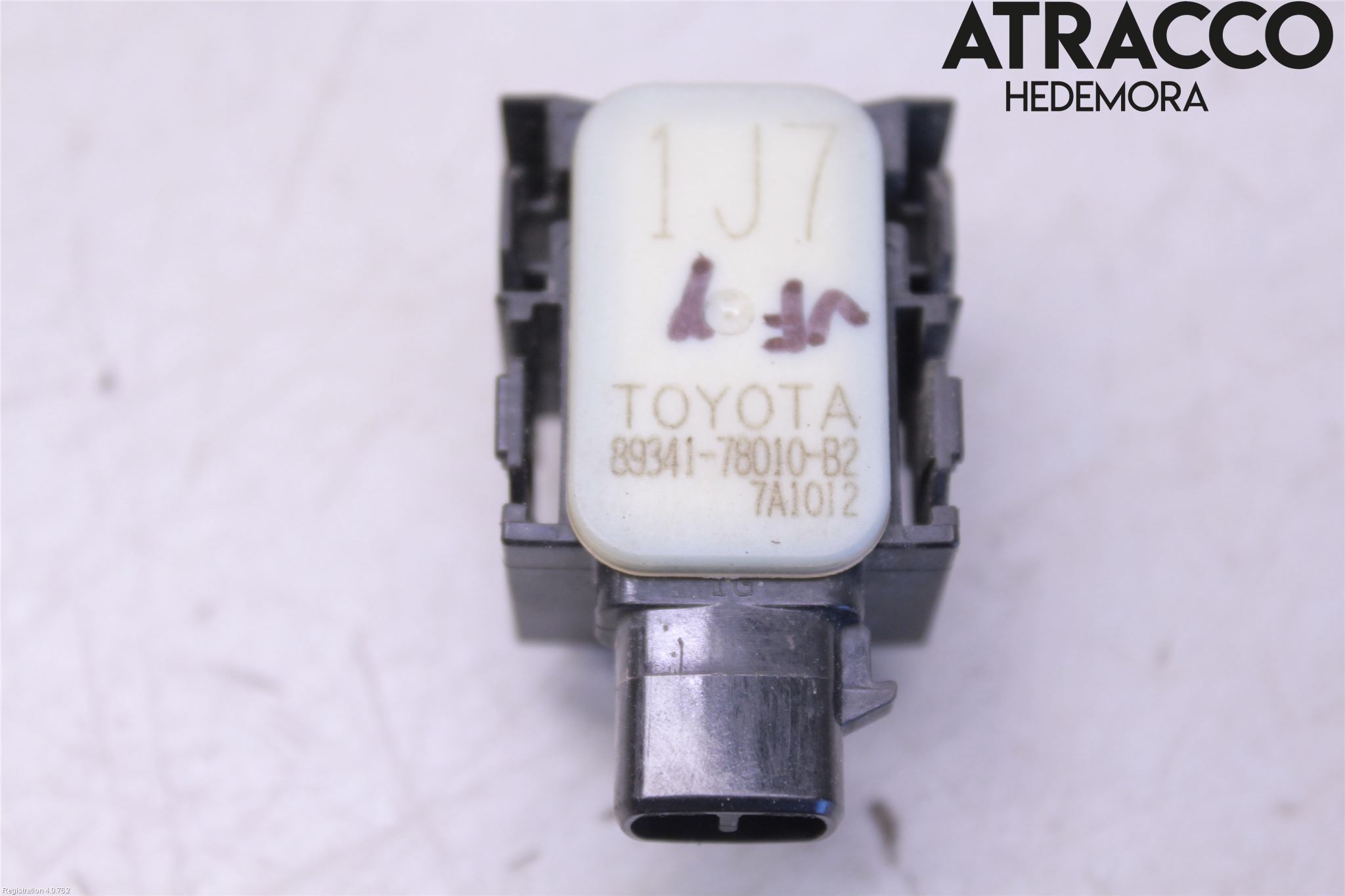 Lexus NX 300h 15-21 Sensor Parkering Front