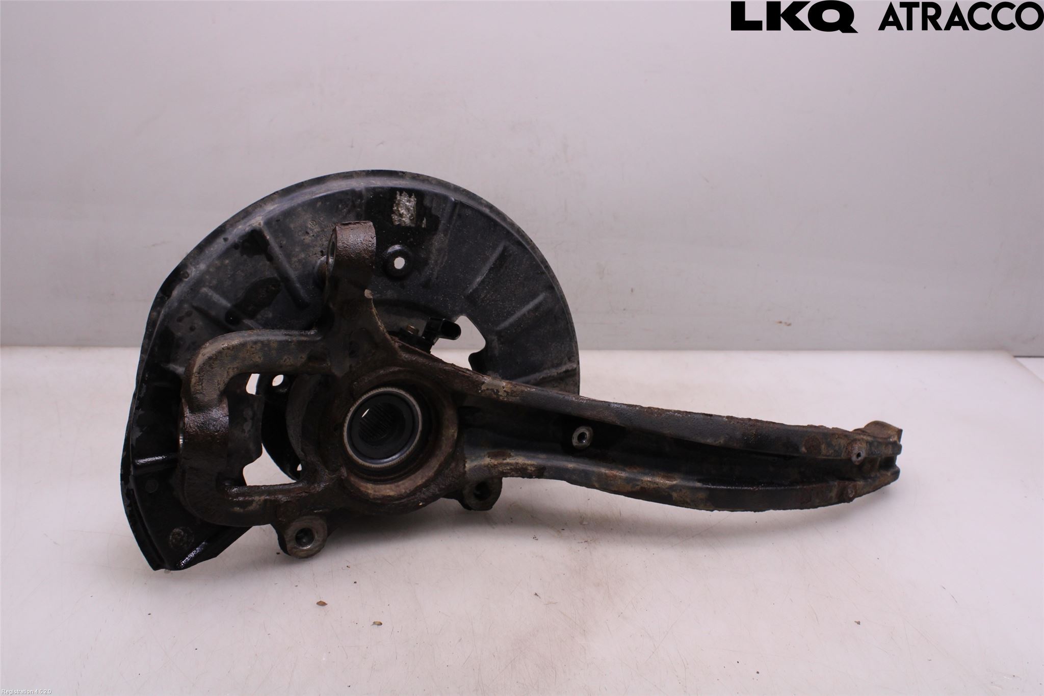 Volkswagen VW TOUAREG 7P 11-18 Spindel Vf