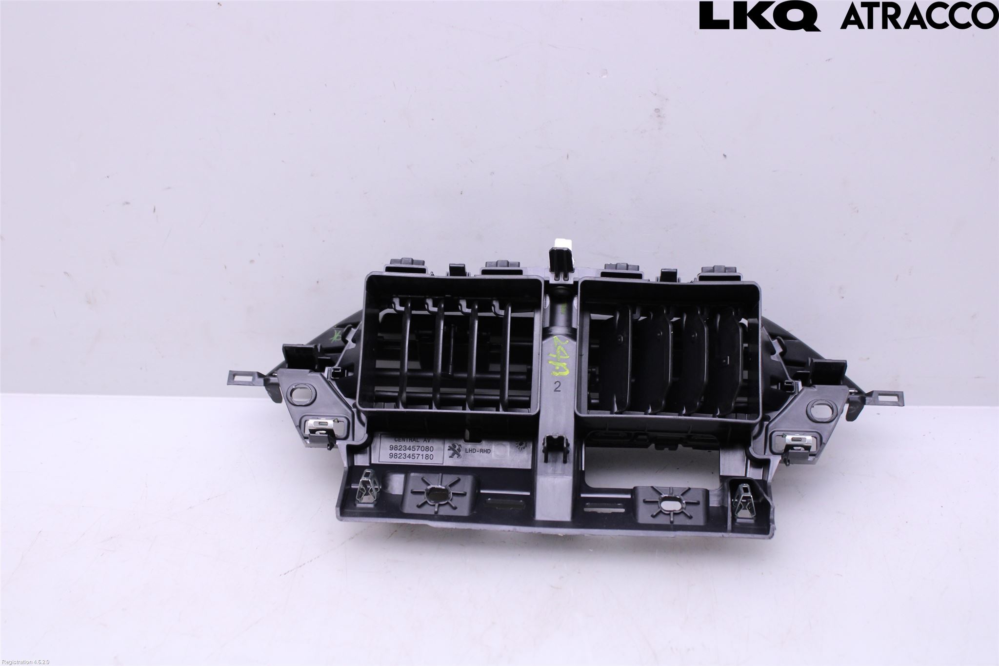 Peugeot 2008/E-2008 20- Dashbord Kanal - Dyse
