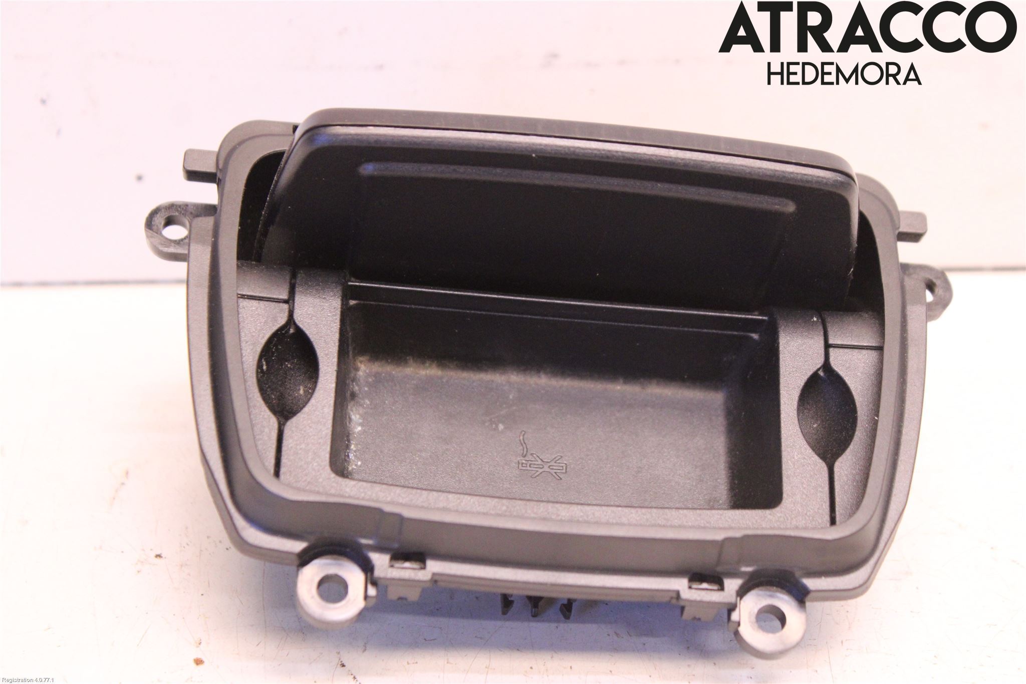 BMW 5 F10/F11/F18 09-17 Innr Oppbevaringsrom