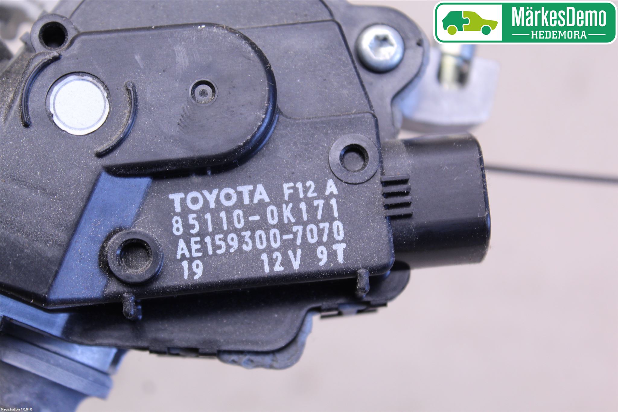 Toyota HILUX 16- Viskermotor Frontrute