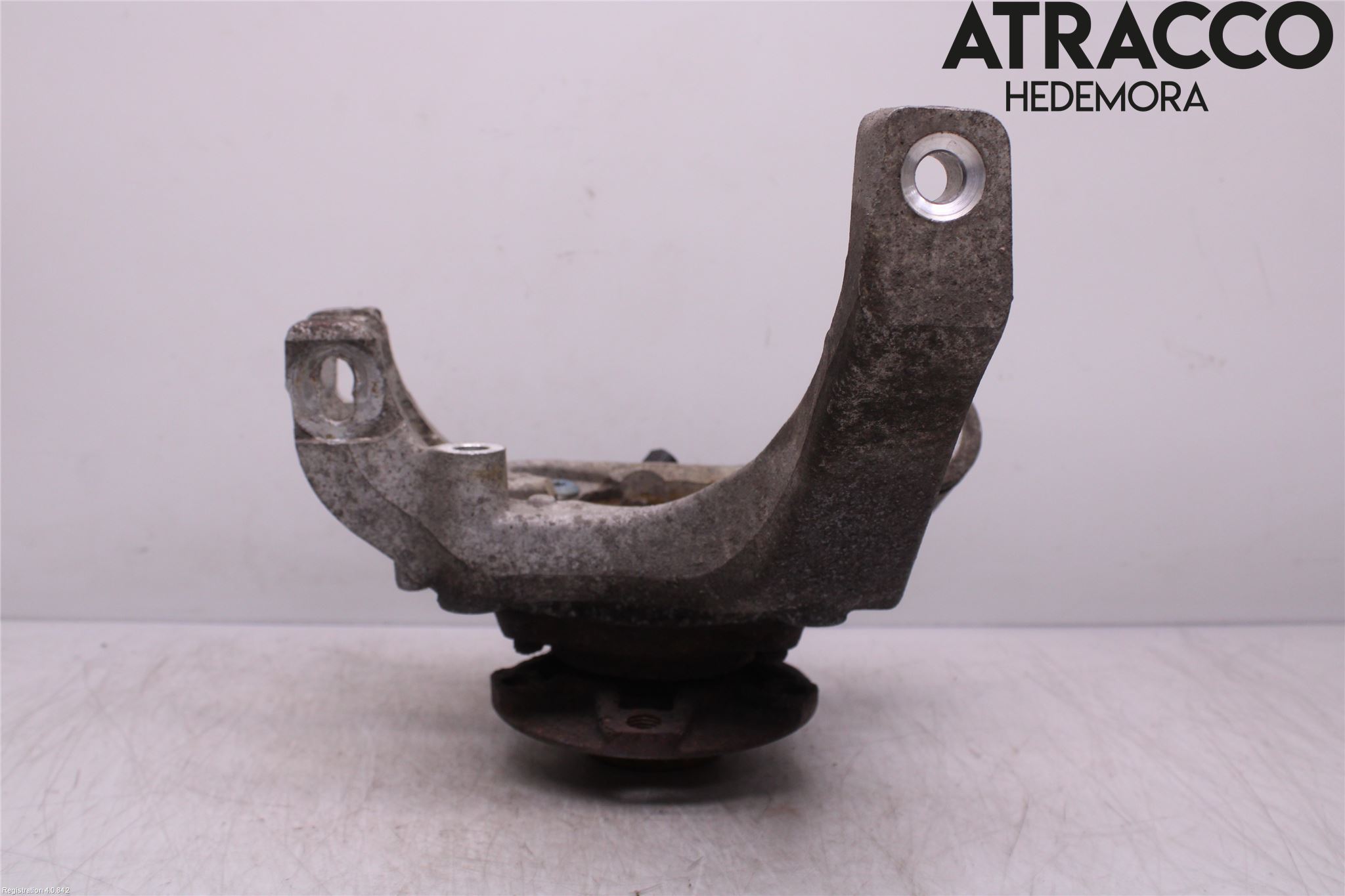 Audi A8/S8 4E  02-09 Spindel Vb