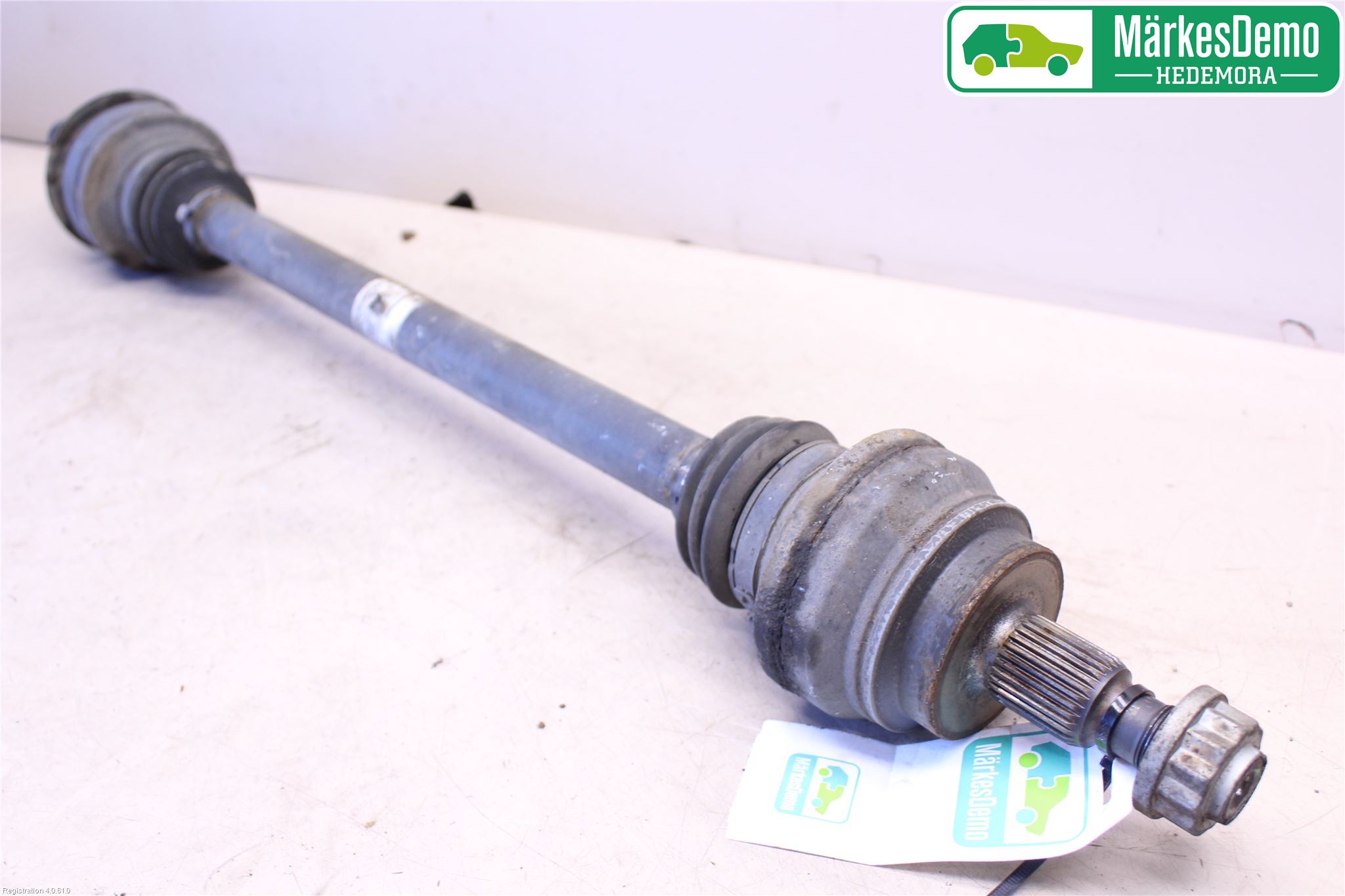 Mercedes-Benz MB ML/GLE-KLASS (W166) 12-18 Drivaksel Bak Kompl Venstre