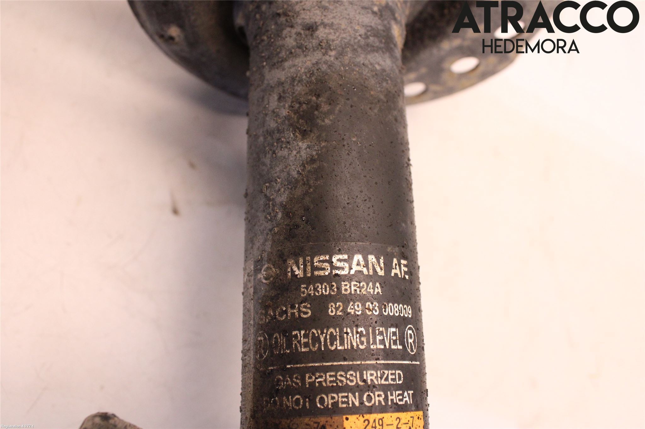 Nissan QASHQAI+2  10-14 Fjærbein Foran Venstre