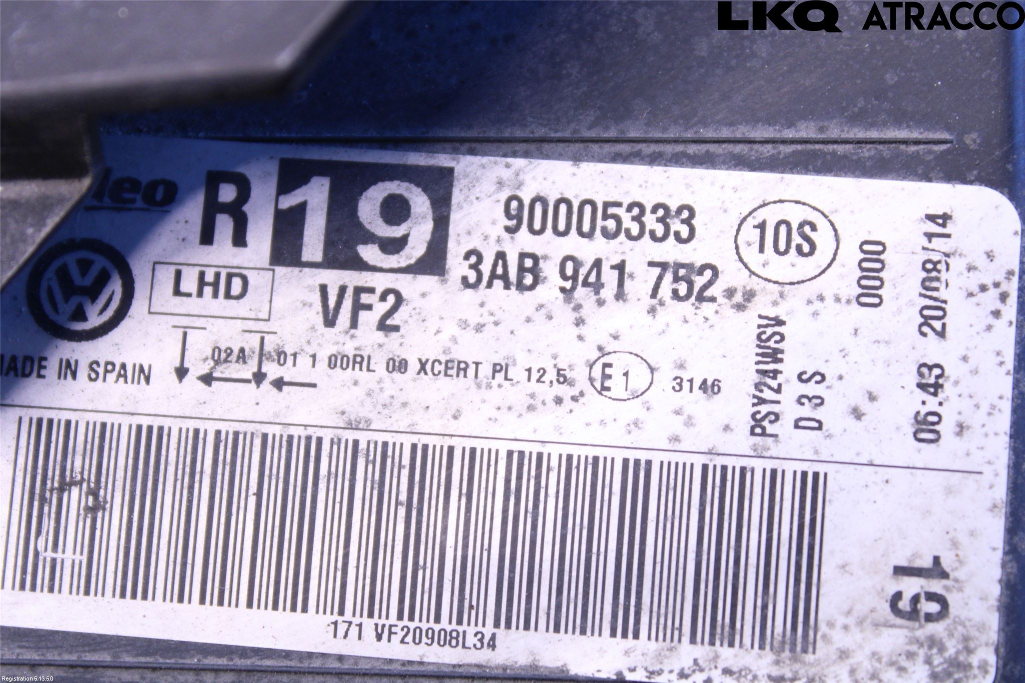 Volkswagen VW PASSAT 11-14 Frontlykt Høyre