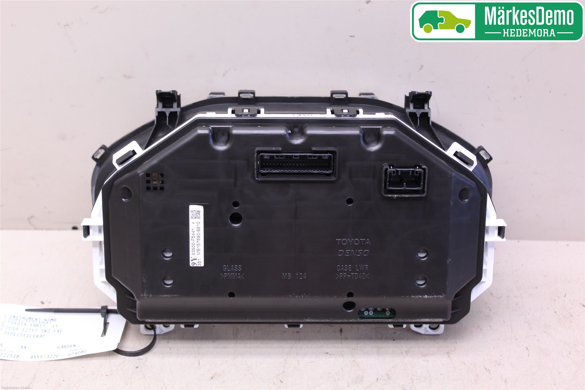 Toyota YARIS XP130 15-20 Instr Kombinert