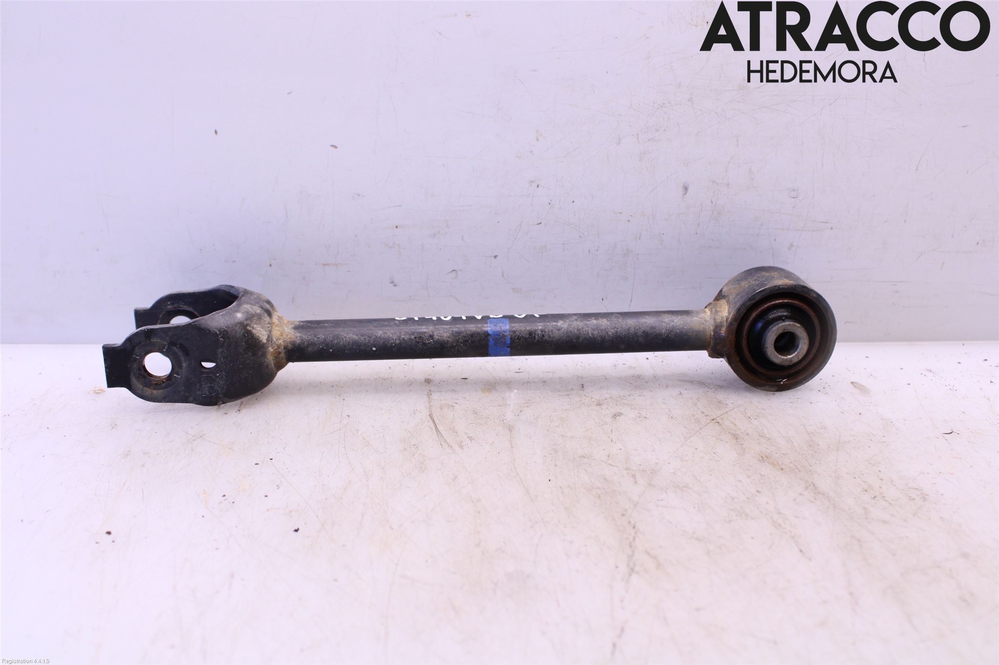 Toyota COROLLA CROSS XG10 22- Bærearm Bak Venstre