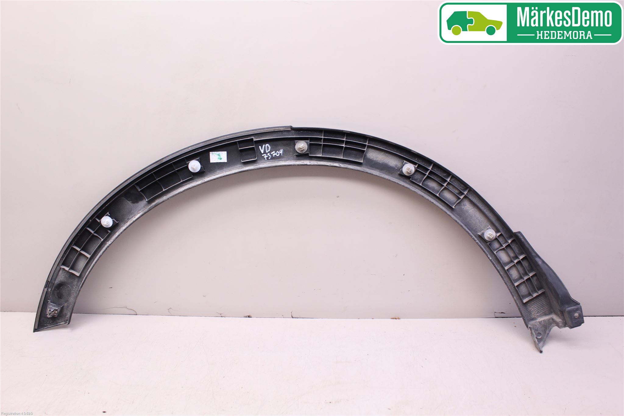 Suzuki SX4 S-CROSS 14-21 Skjerm Bredder