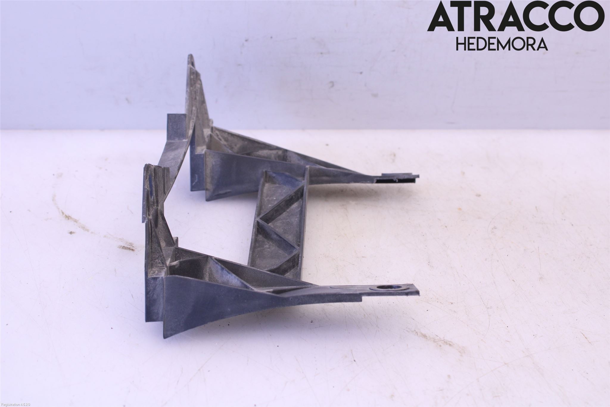 Volkswagen VW TRANSP/CARAVELLE (T5) 04-15 Frontlykt Holder-Feste