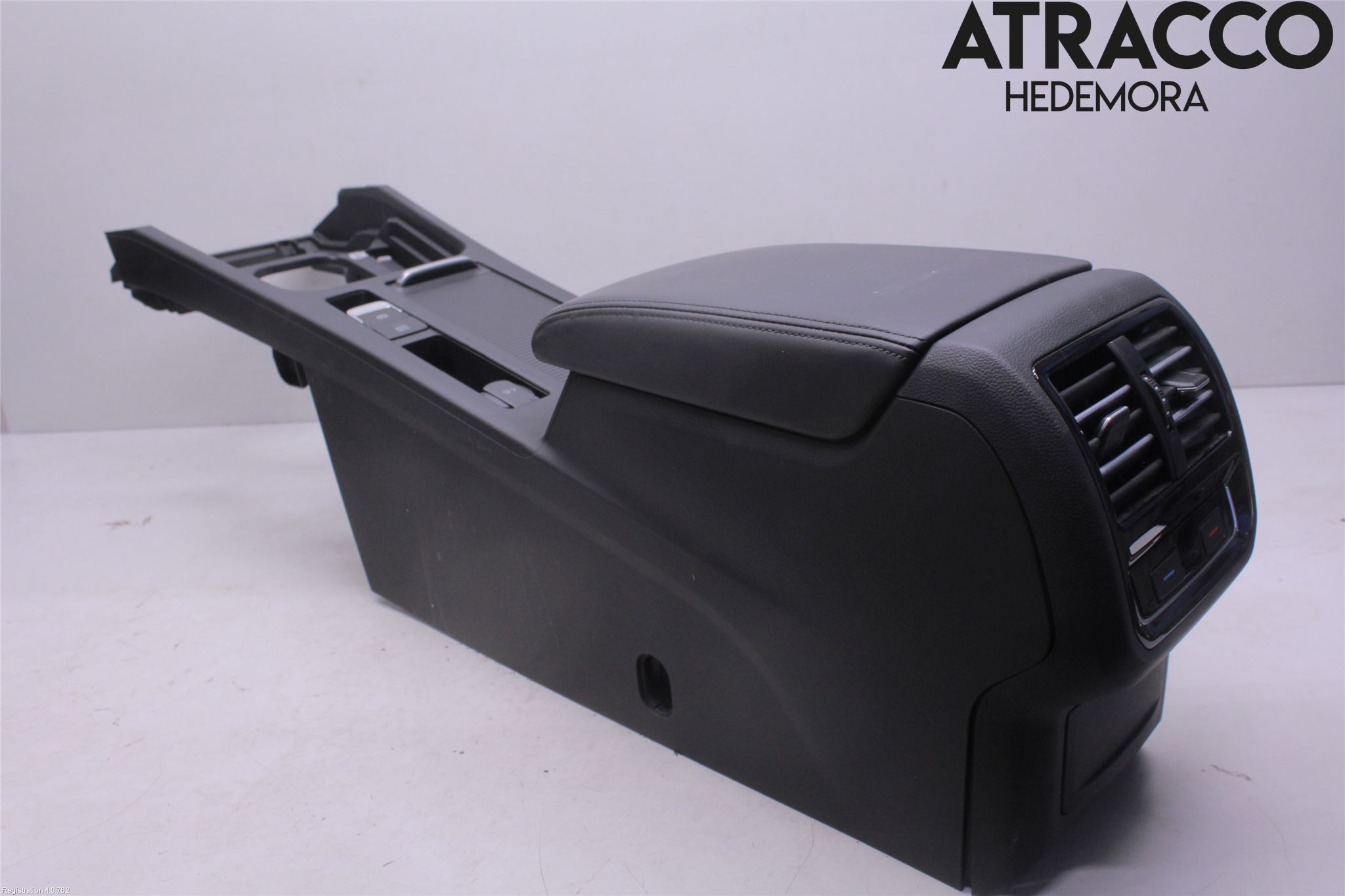 Volkswagen VW PASSAT 15-19 Instrumentkonsoll Midt