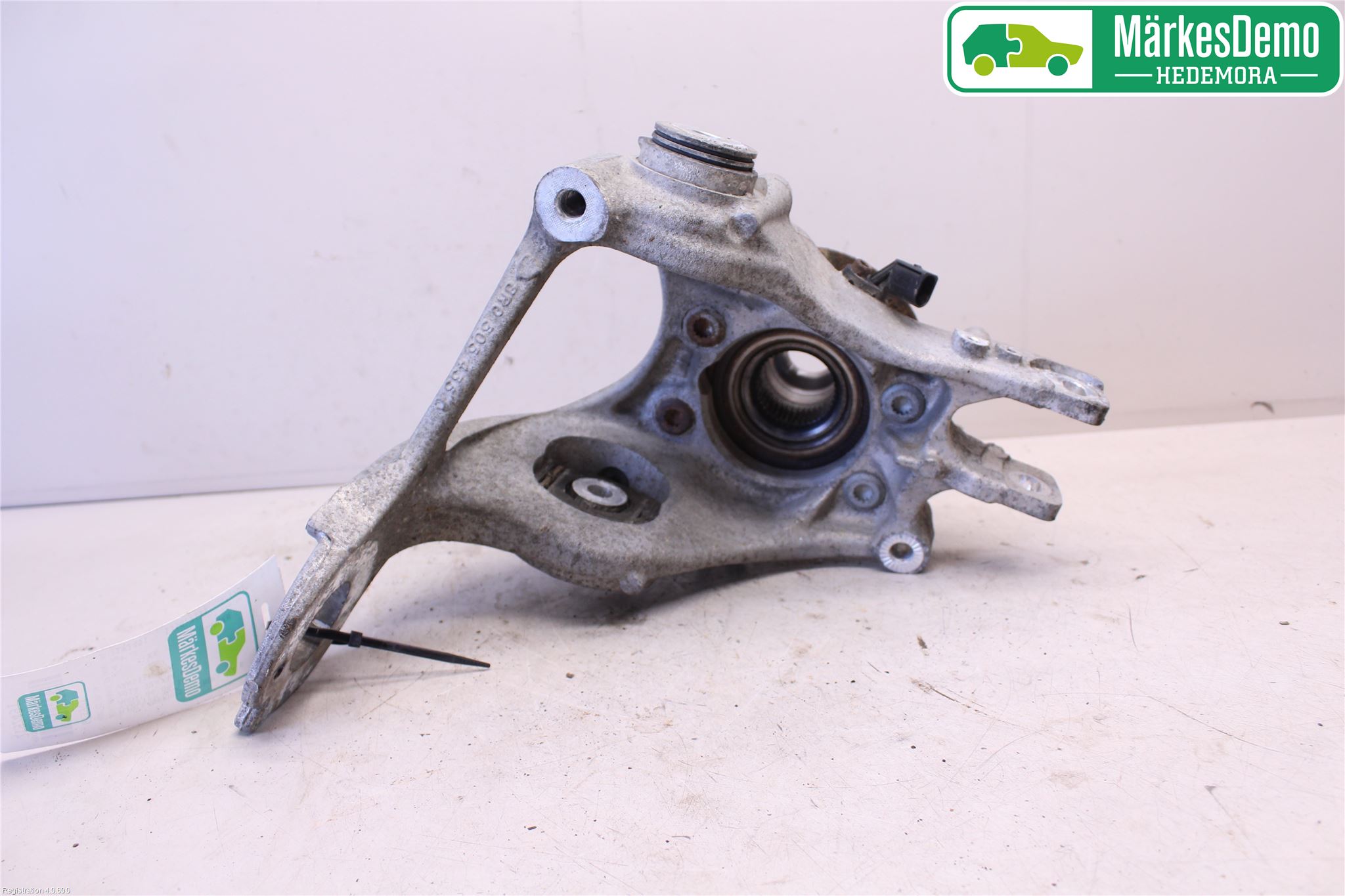 Audi Q5 09-16 Spindel Vb