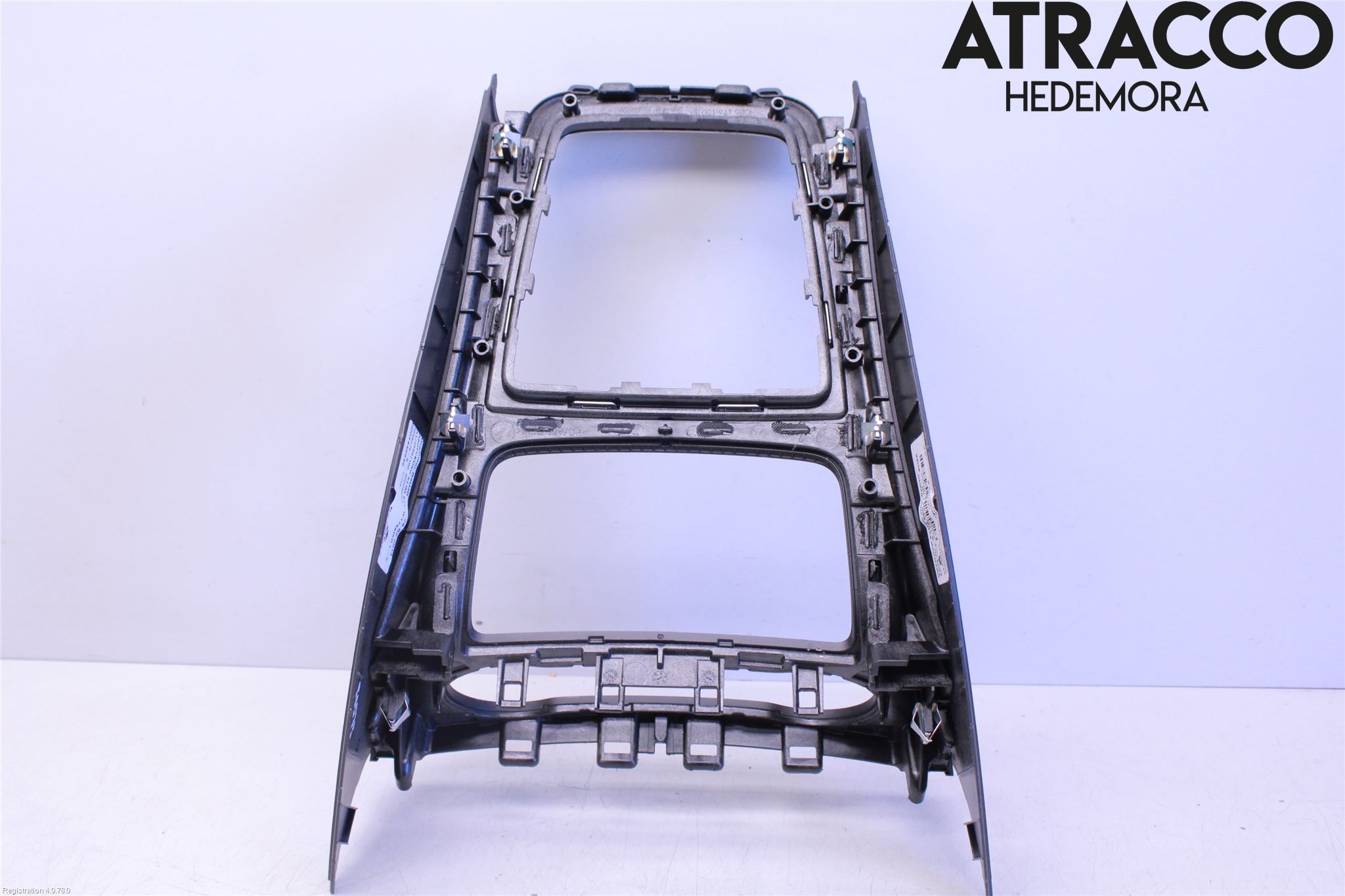 Mercedes-Benz MB GLA-KLASS (X156) 13-20 Instrumentkonsoll Midt