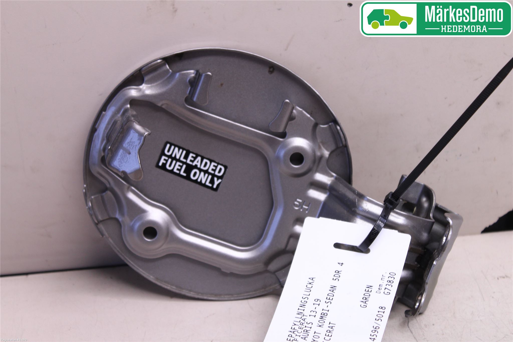 Toyota AURIS 13-19 Drivstoff Tankluke