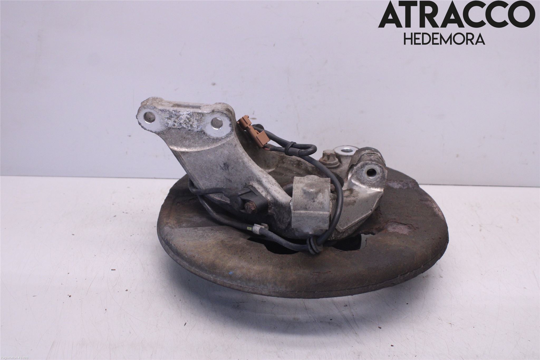 Saab 9-5     06-10 Spindel Vf