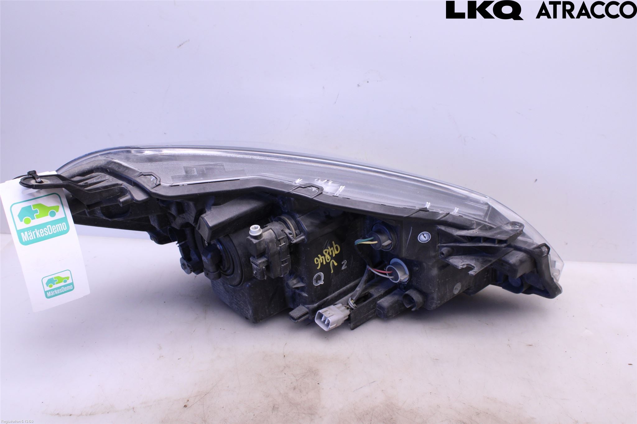 Toyota YARIS XP130 15-20 Frontlykt Venstre