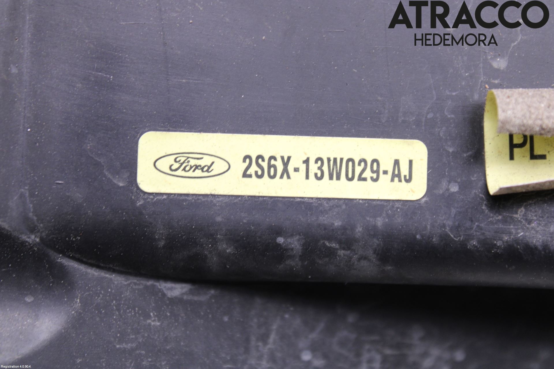 Ford FIESTA     02-05 Frontlykt Høyre