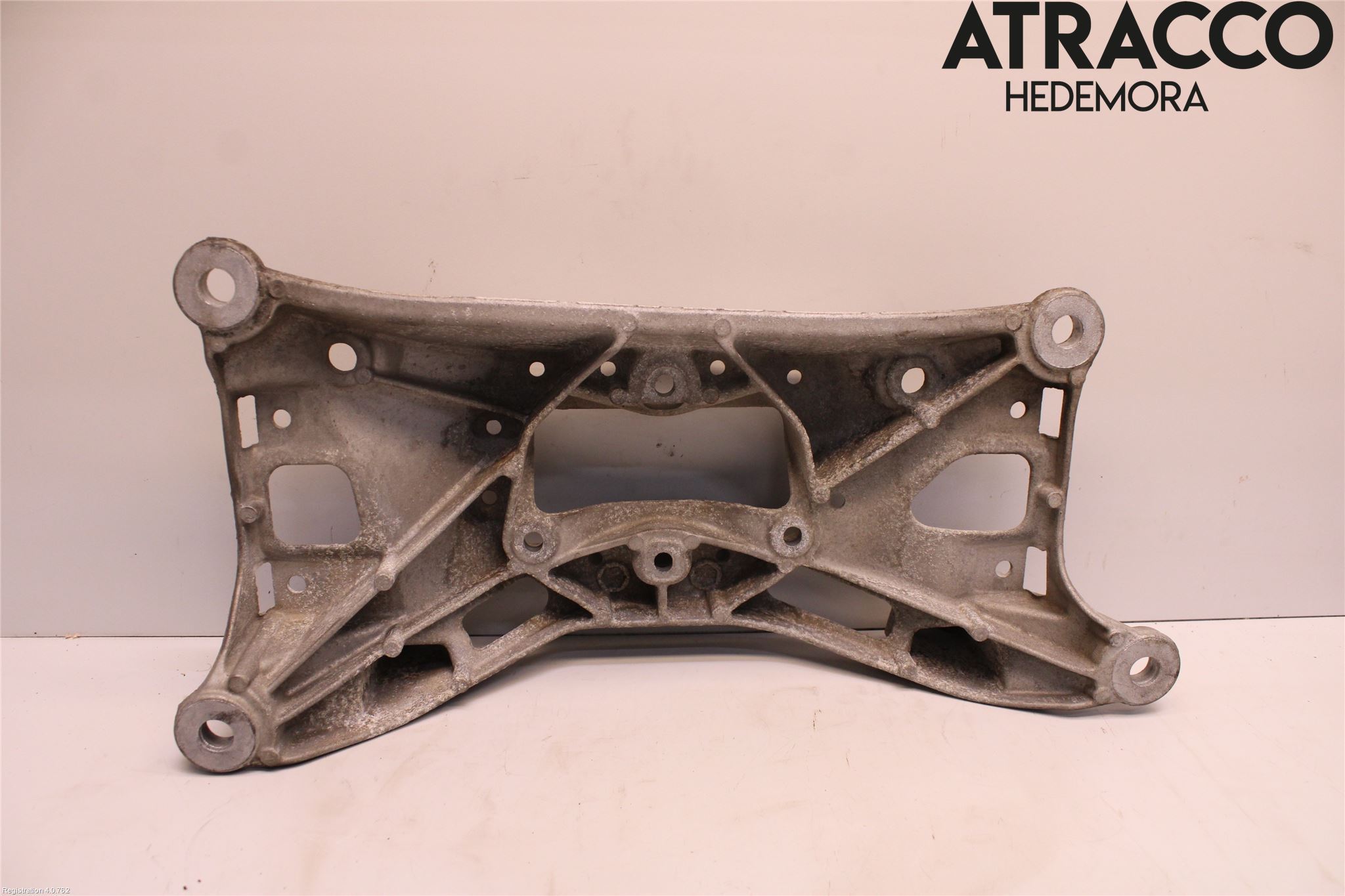 Audi A4/S4 B9 16-19 Gearkasse Bjelke - Travers