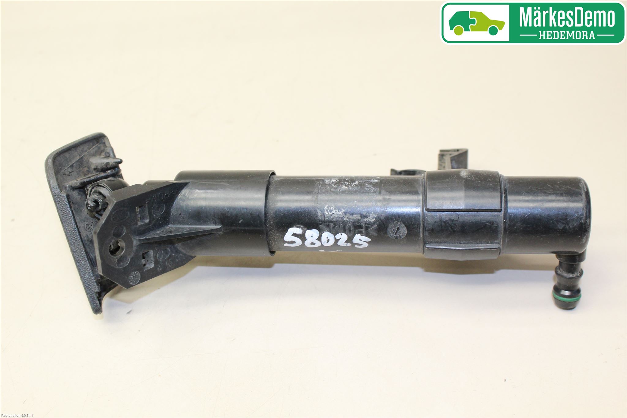 Volkswagen VW GOLF V 04-09 Spylerdyse Frontlykter