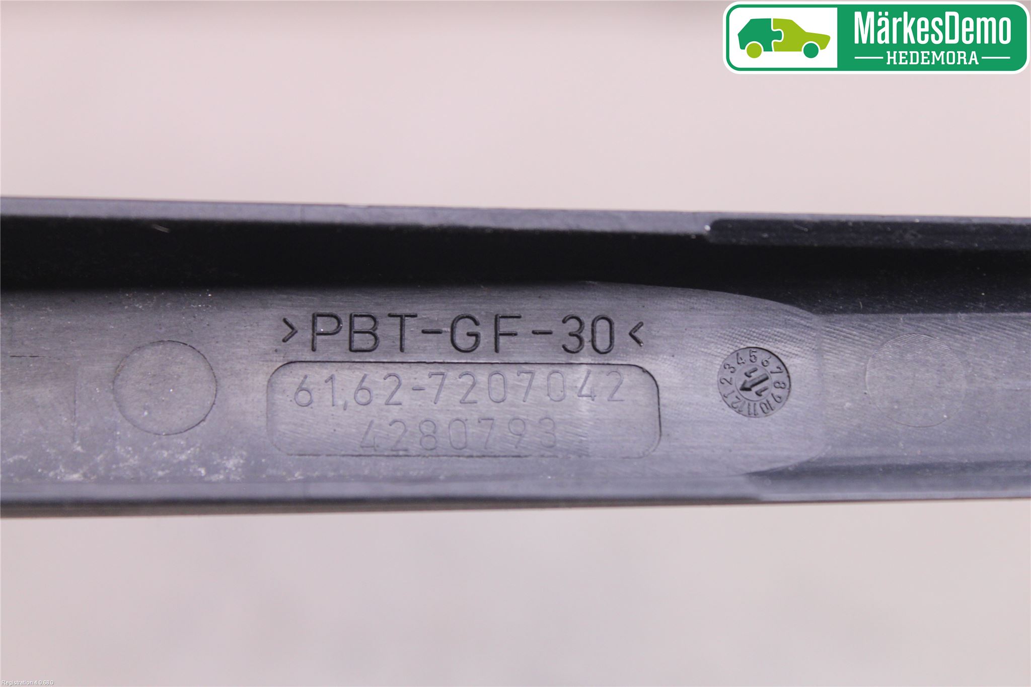 BMW 5 F10/F11/F18 09-17 Viskerarm Bakrute