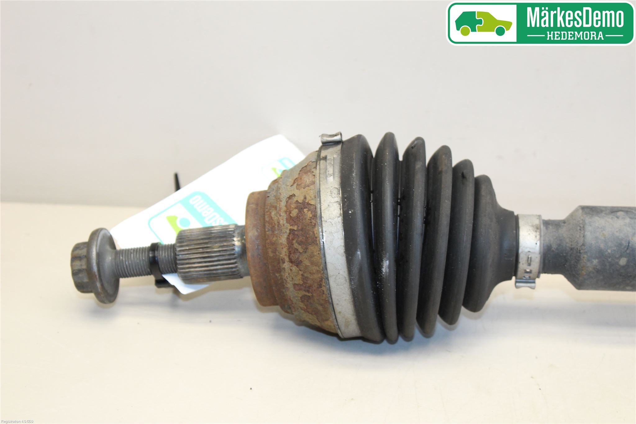 Audi A3/S3 8V 13-20 Drivaksel Foran Kompl Høyre
