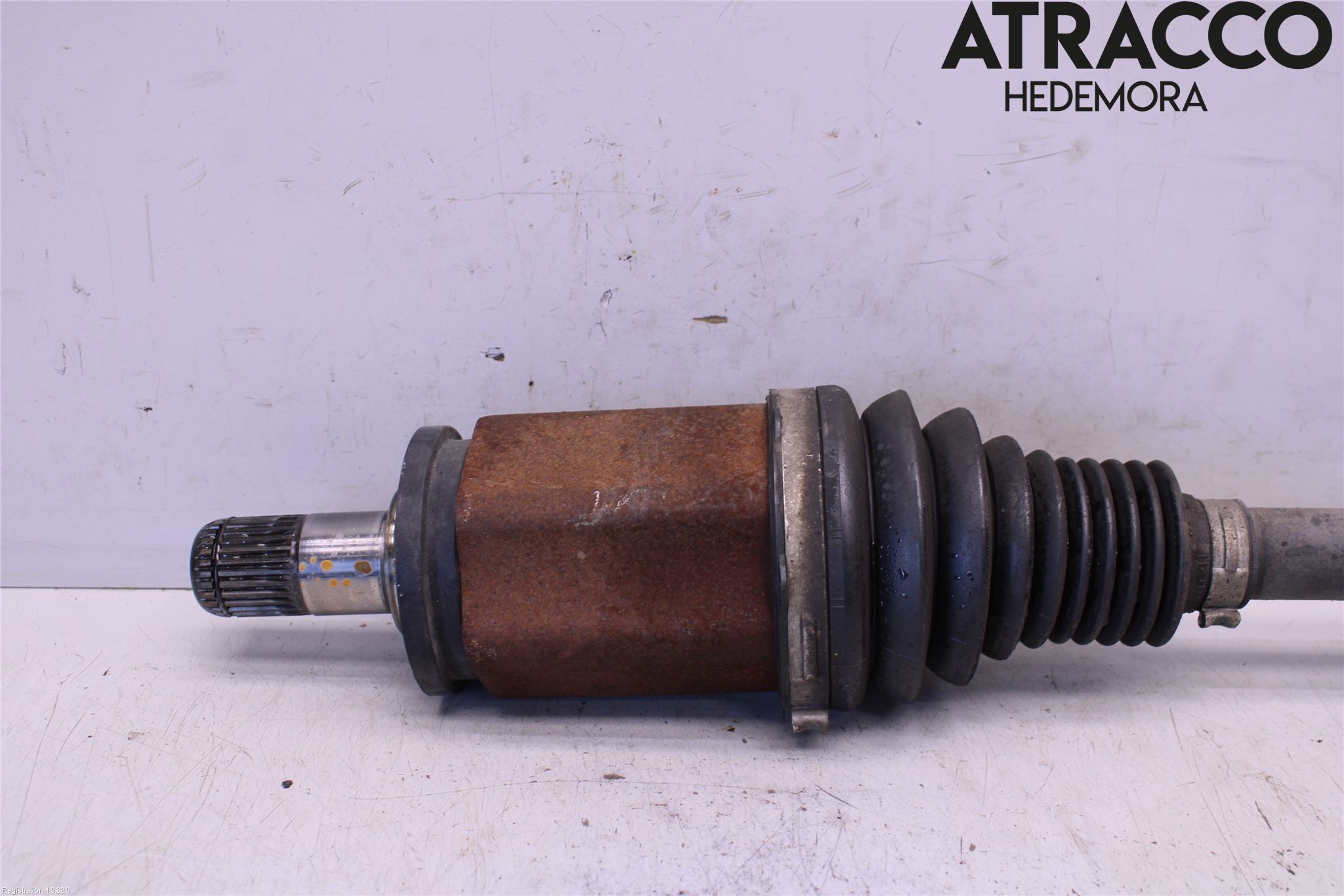 BMW 1 F20/F21 11-19 Drivaksel Foran Kompl Venstre