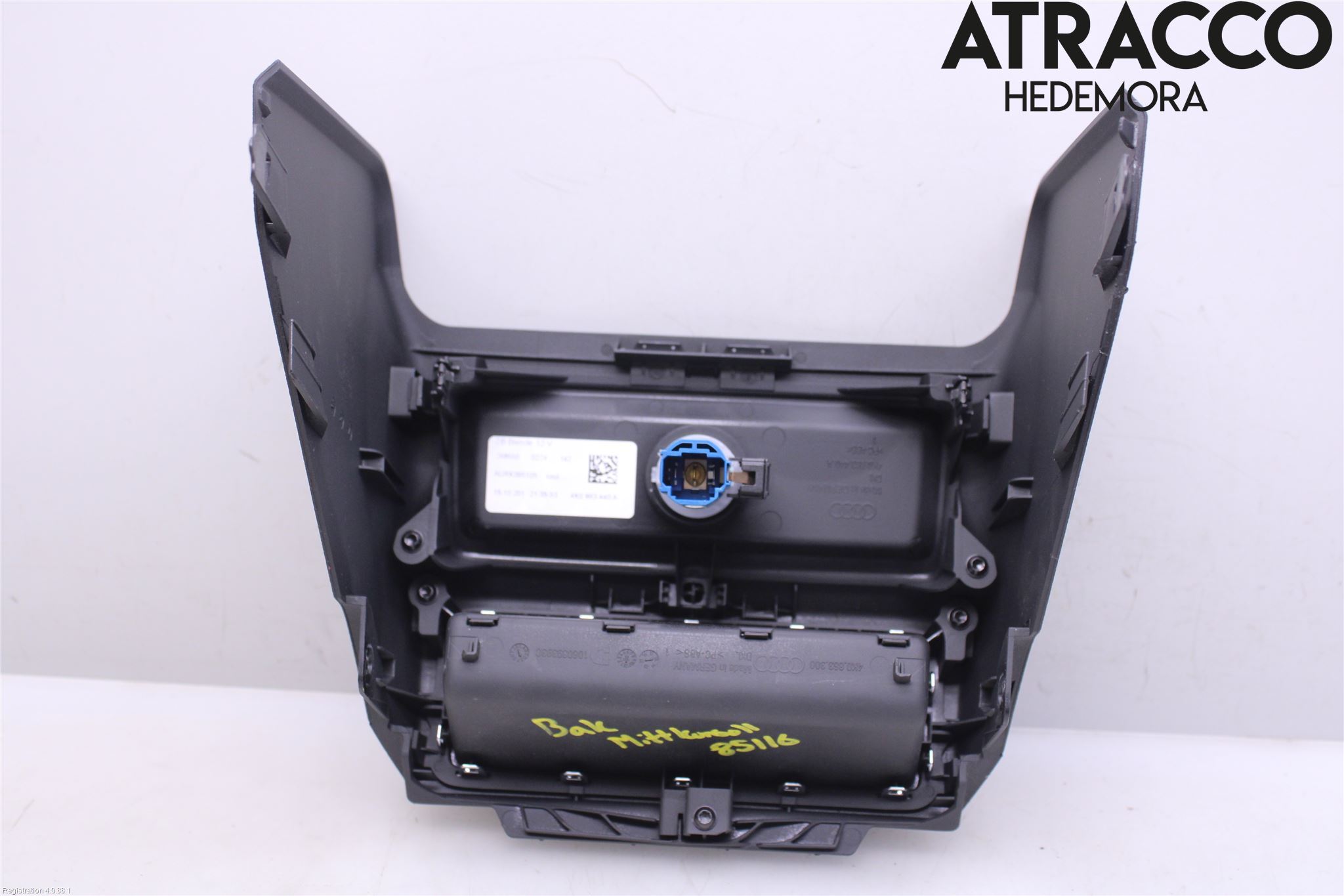 Audi A6 F2/C8 19- Innr Konsoll-Lomme