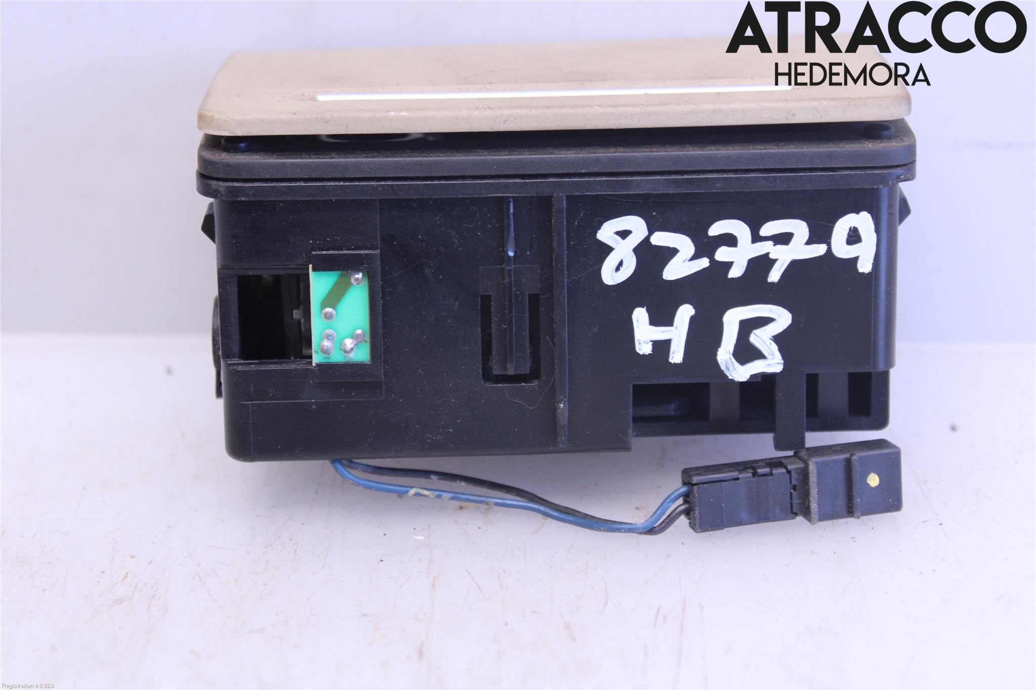 Audi A8/S8 4E  02-09 Innr Askebeger