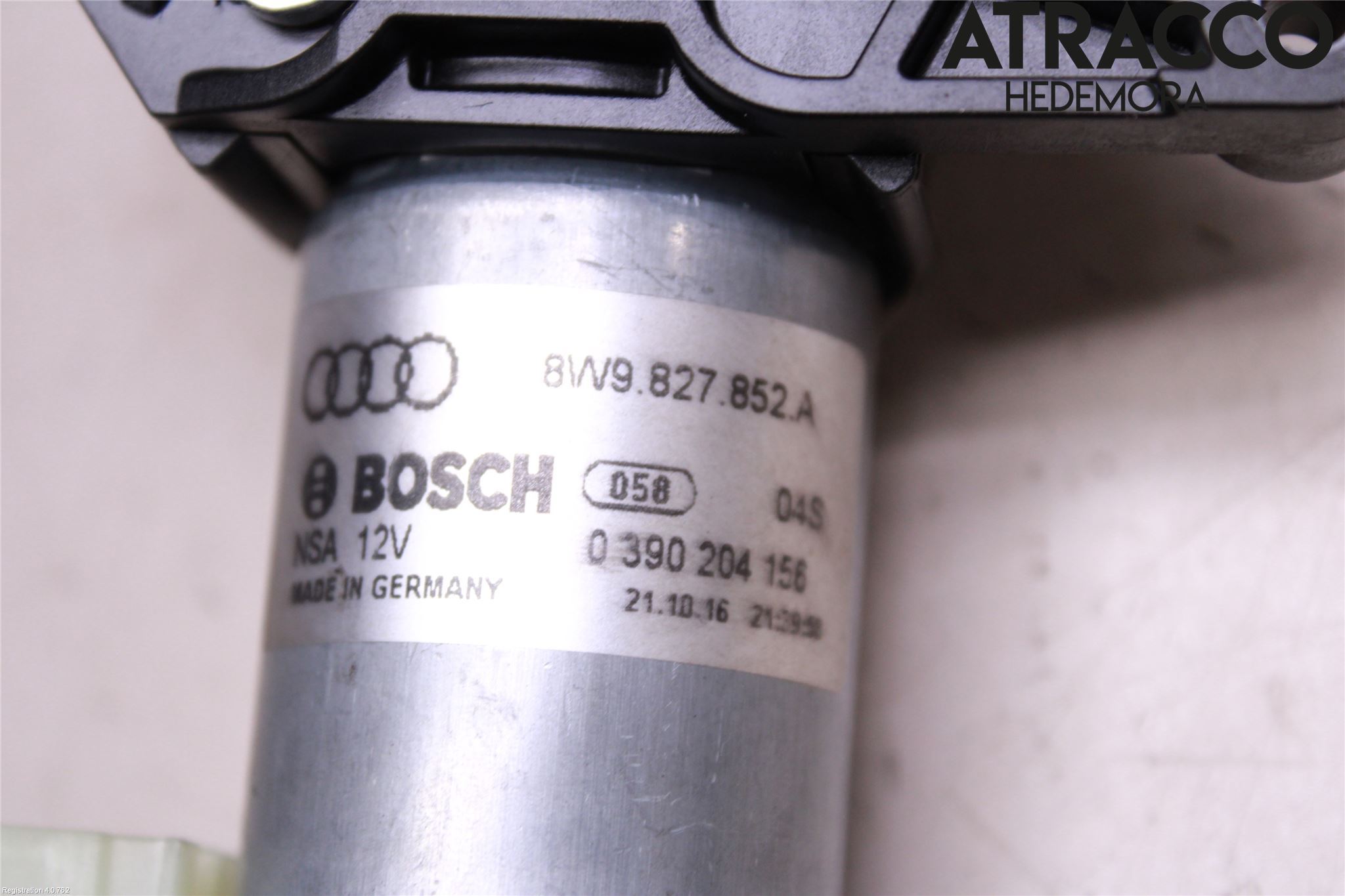 Audi A4/S4 B9 16-19 Bakluke Hengsel Høyre