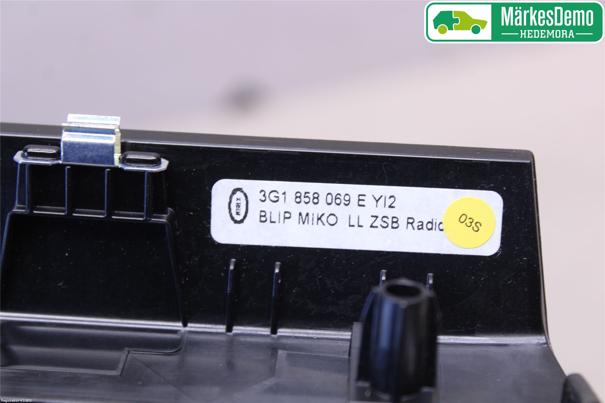 Volkswagen VW PASSAT 15-19 Innr Radio Ramme