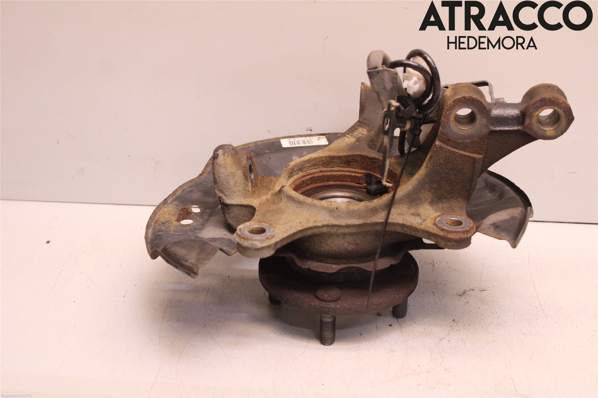 Toyota YARIS XP130 15-20 Spindel Vf