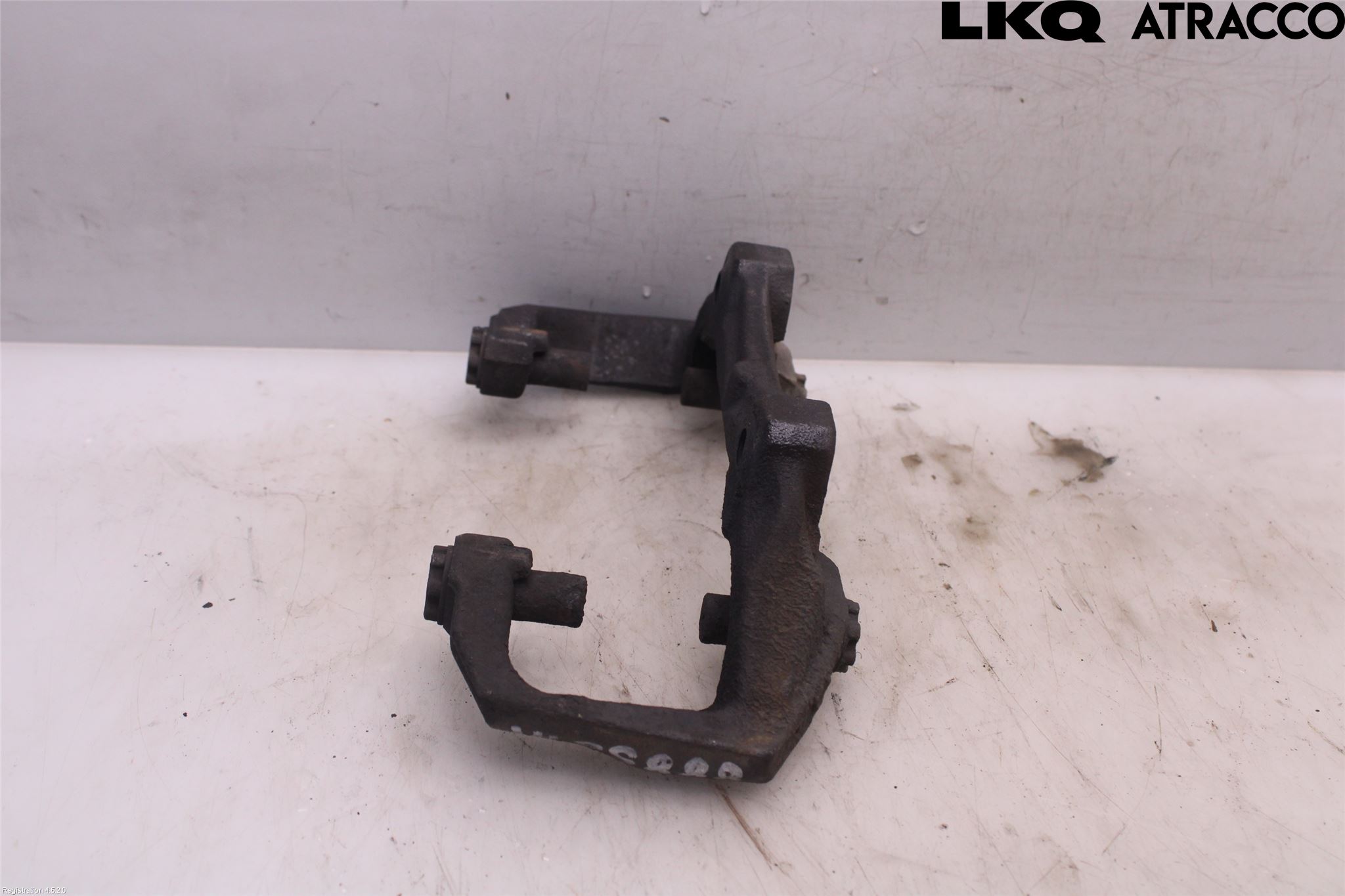 Mercedes-Benz MB E-KLASS (W212) 09-16 Bremsecaliper Feste Holder