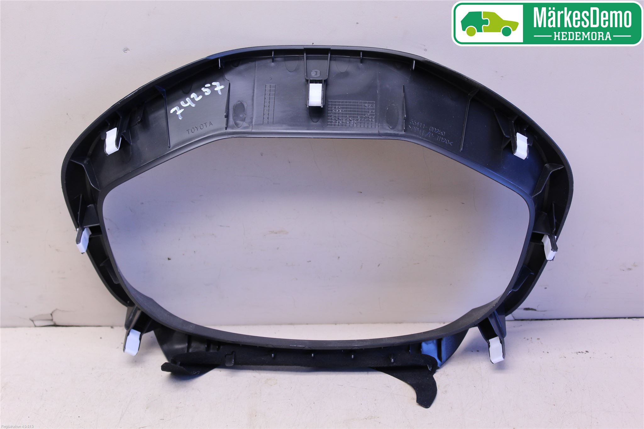 Toyota YARIS XP130 15-20 Instrument Ramme