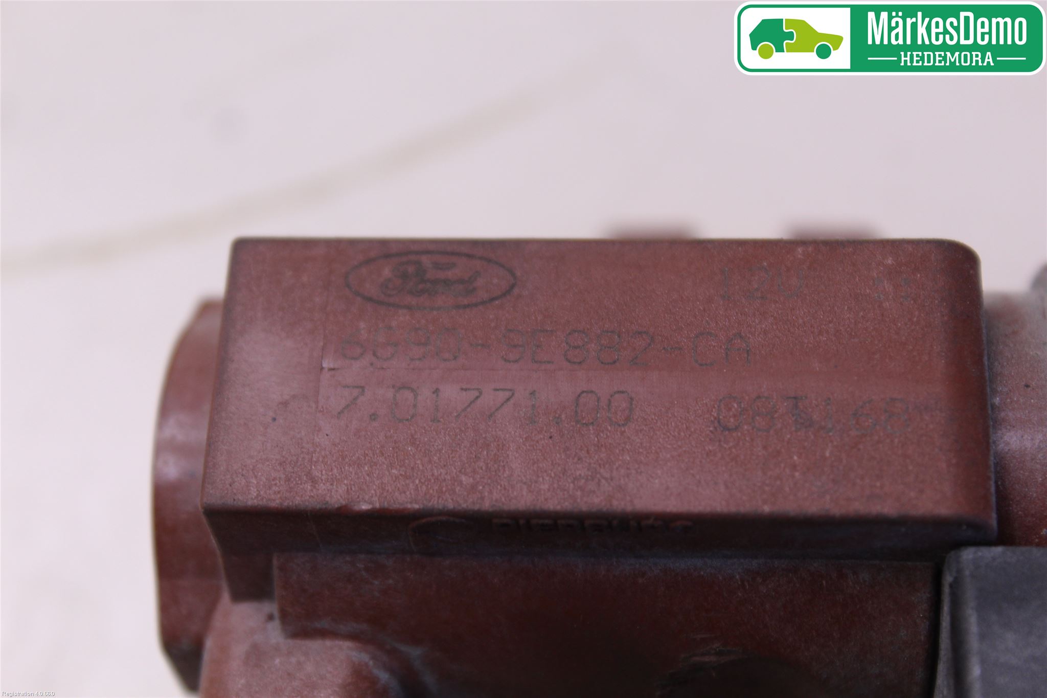 Ford MONDEO 07-15 Vacuumventil