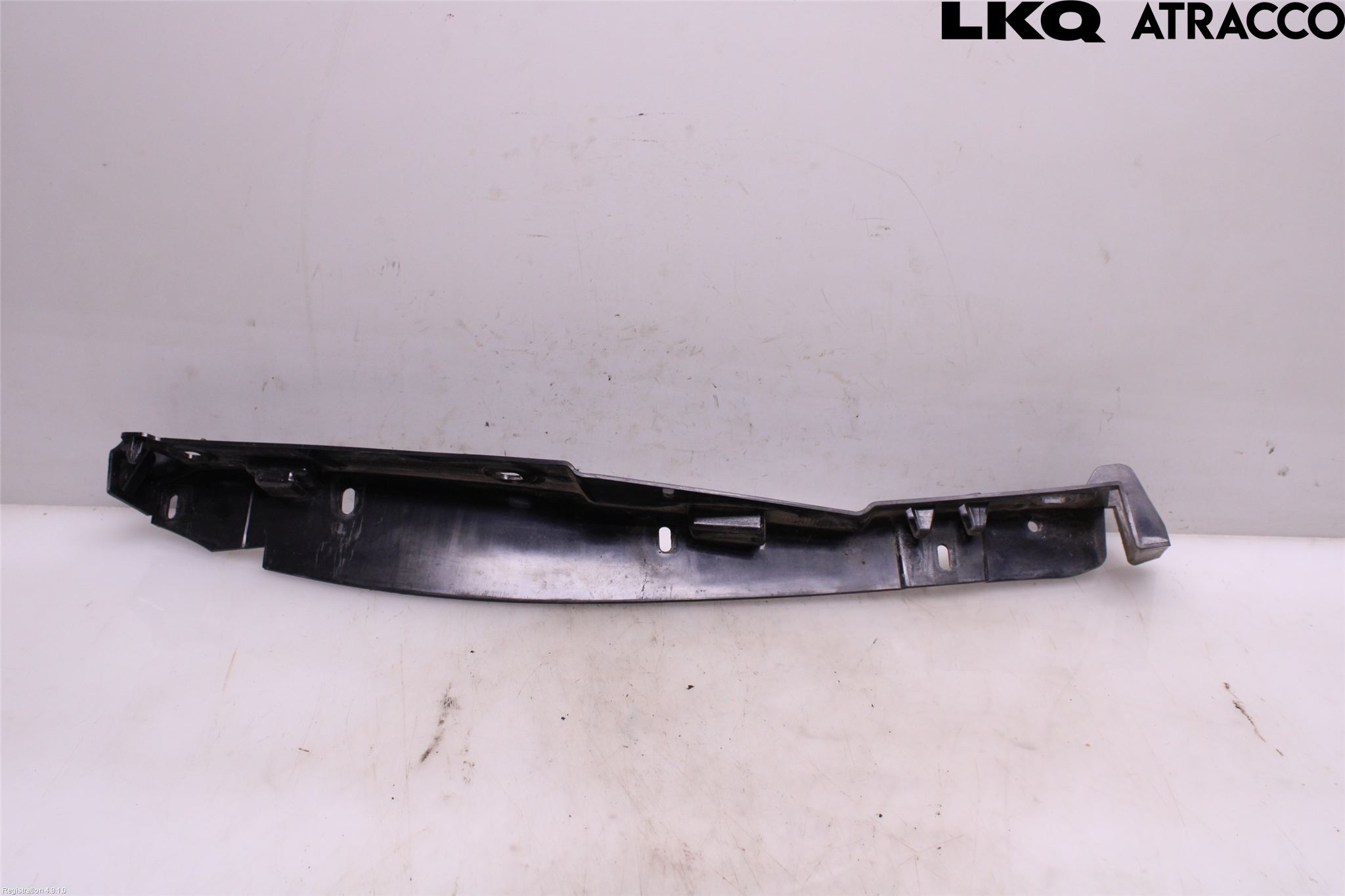 BMW i3 I01 13-22 Frontskjermfeste Venstre
